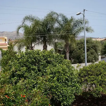 Ana Maria Villa