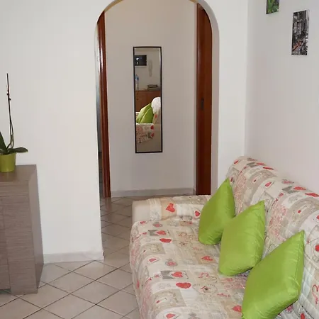 Ana Maria Villa Avola