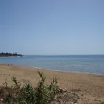 Ana Maria Villa